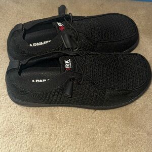 Larnmern Slip-On Work Shoes Unisex Size 10 Steel Toe. New without tags.